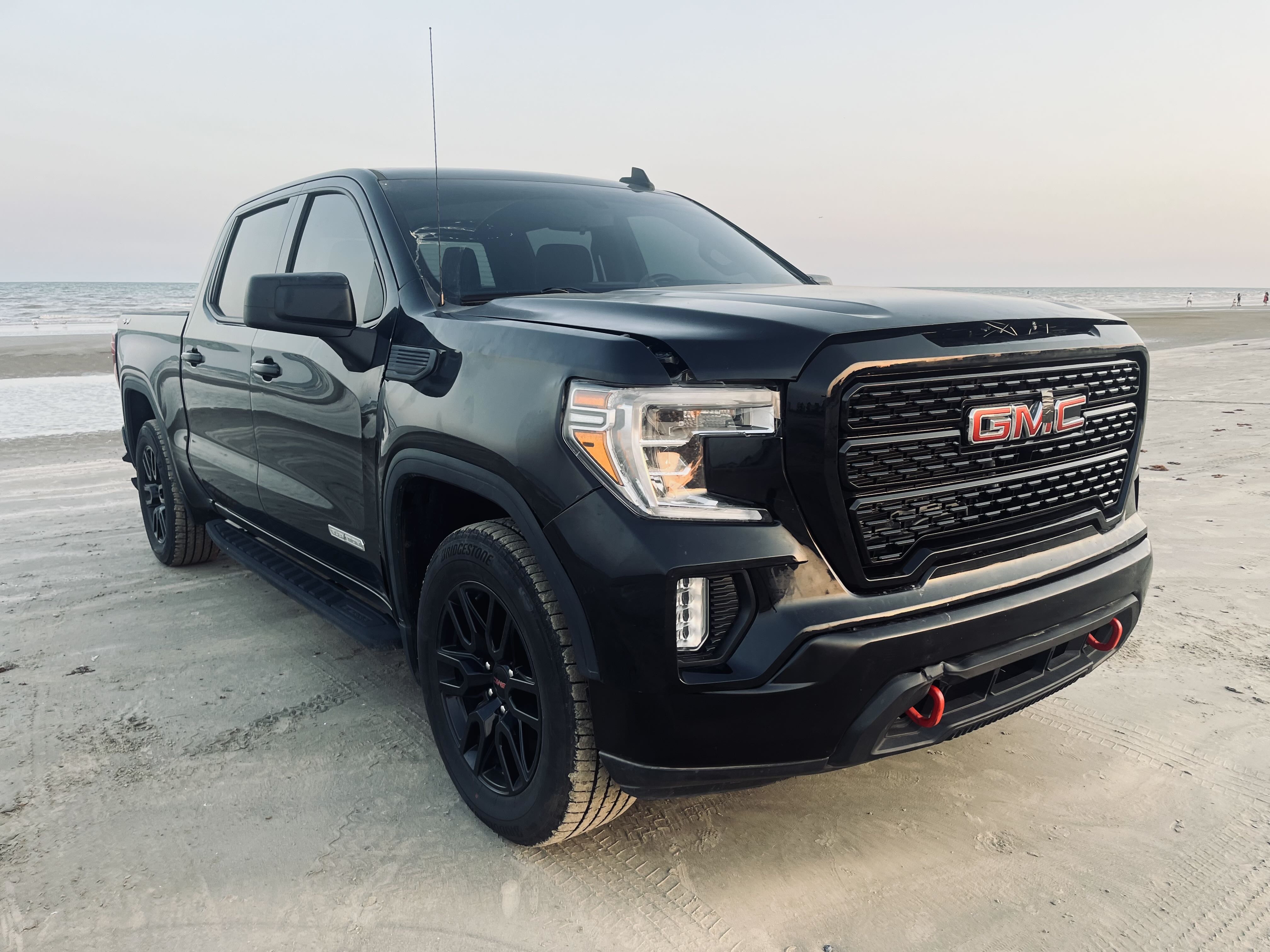 2022 GMC Sierra Limited K1500 Elevation vin: 3GTP9CEK9NG163278