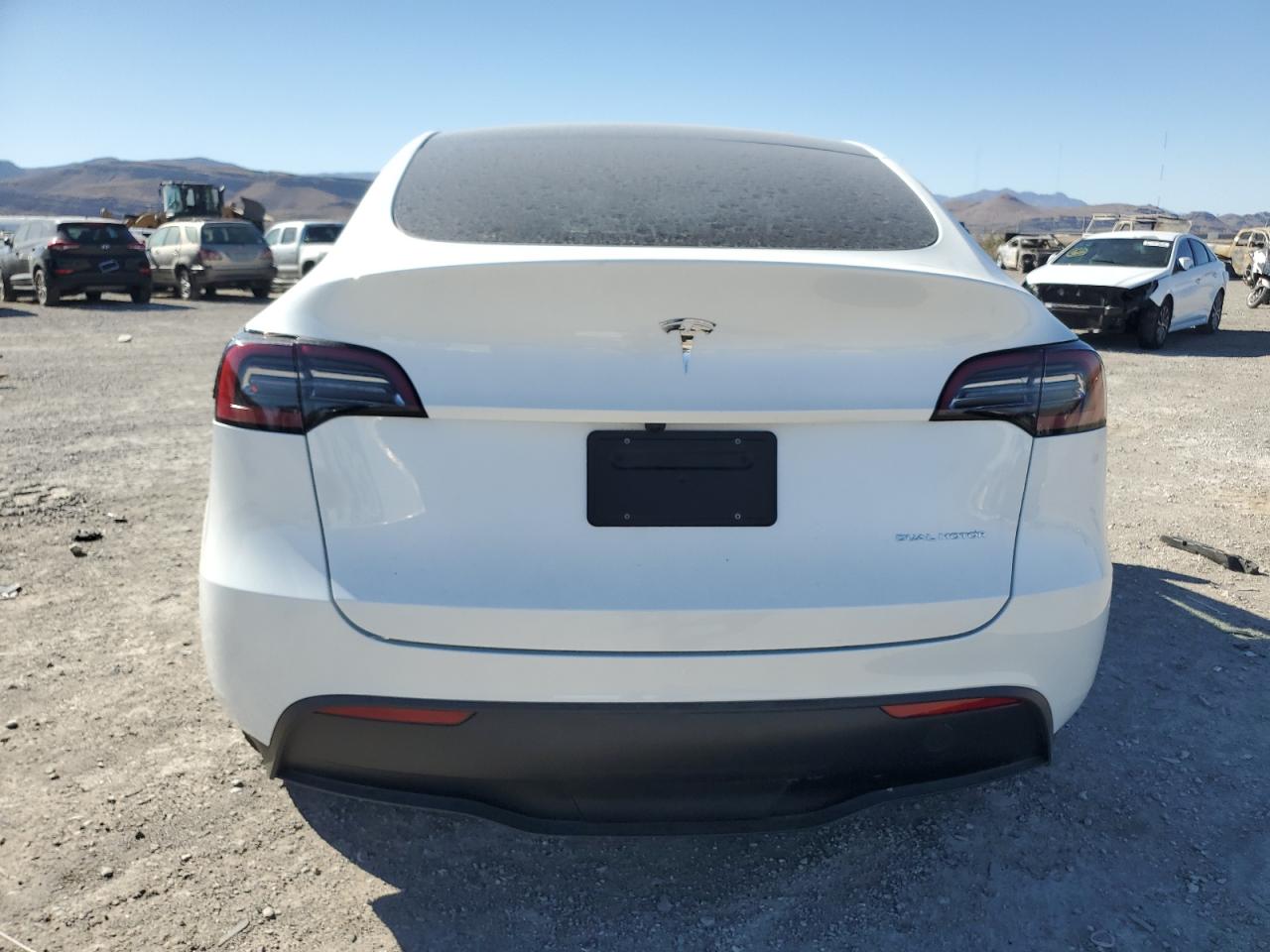 7SAYGDEEXRA290935 2024 Tesla Model Y