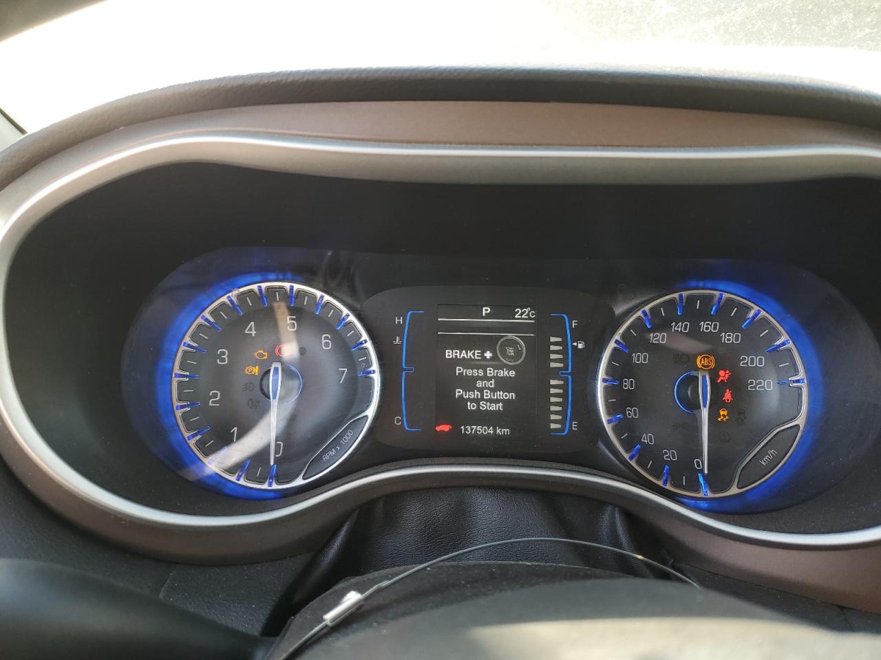 2017 Chrysler Pacifica - Image 9