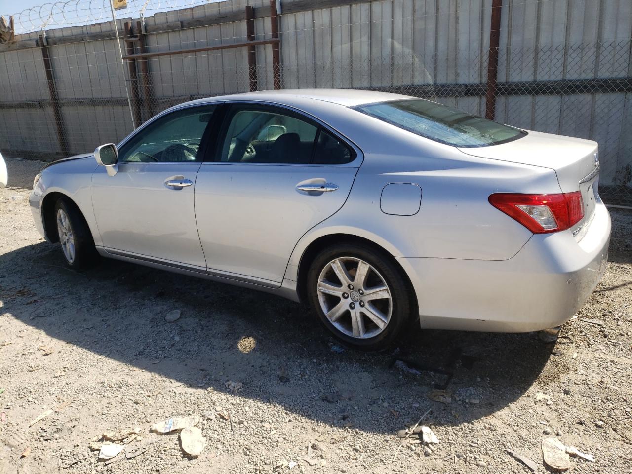 2007 Lexus ES - Image 2