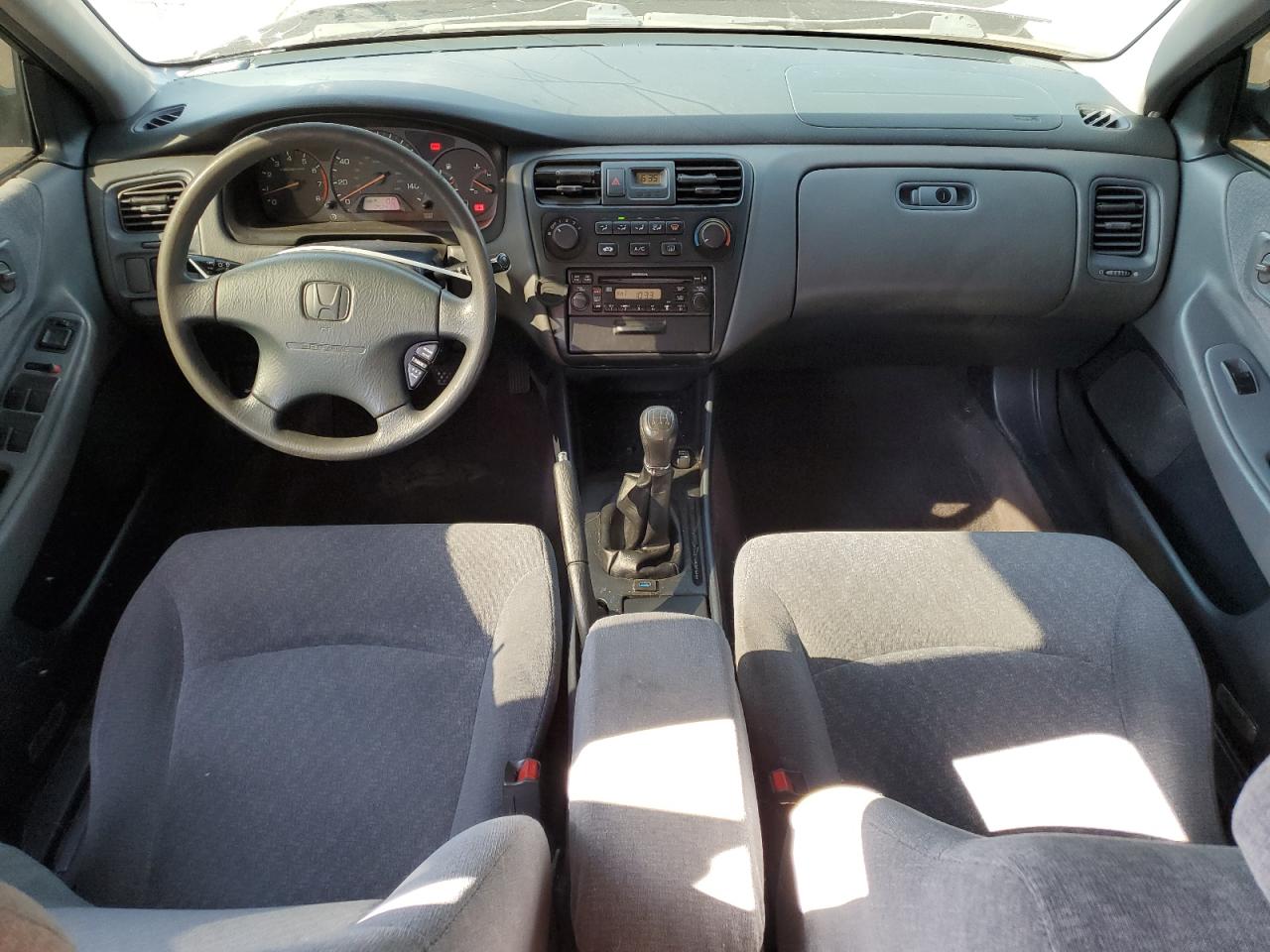 JHMCG65571C018252 2001 Honda Accord Lx