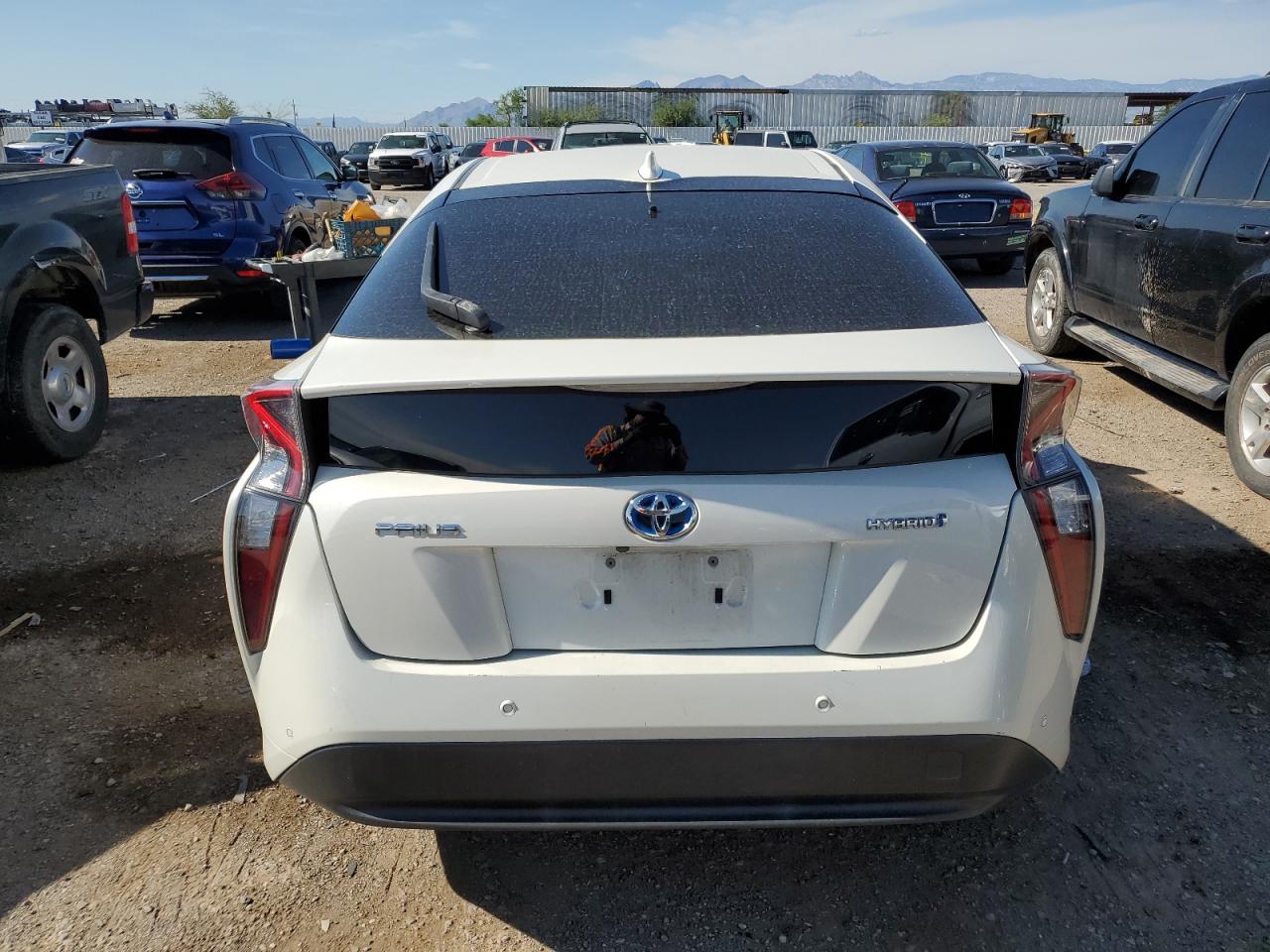 2018 Toyota Prius VIN: JTDKBRFU0J3587706 Lot: 66213554