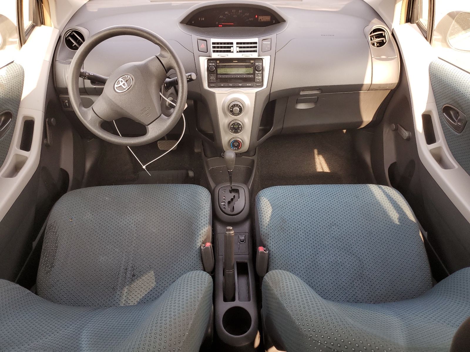 JTDJT923775112329 2007 Toyota Yaris