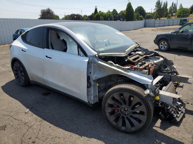 5YJYGDEF5LF011617 Tesla Model Y  4