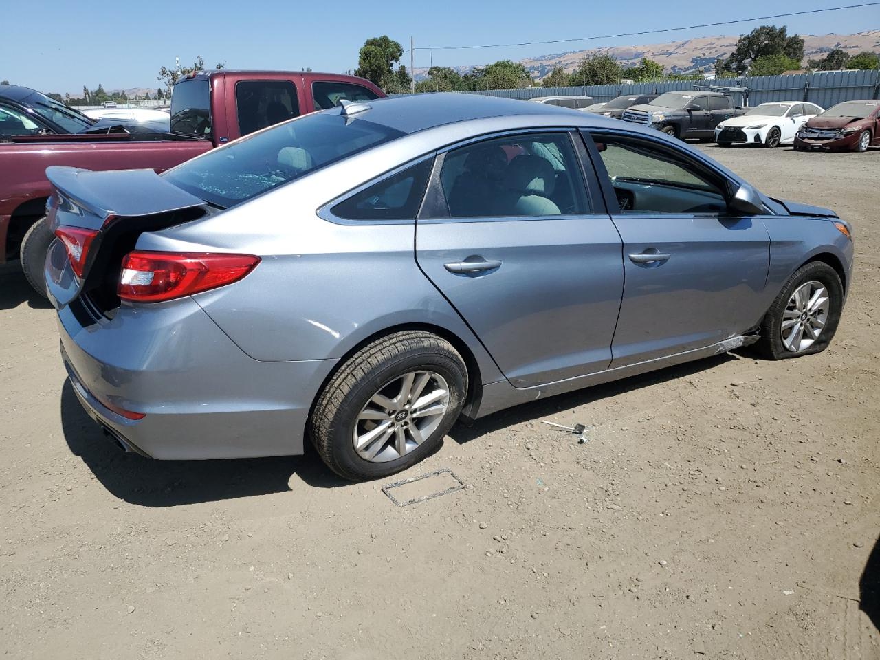 2015 Hyundai Sonata - Image 3