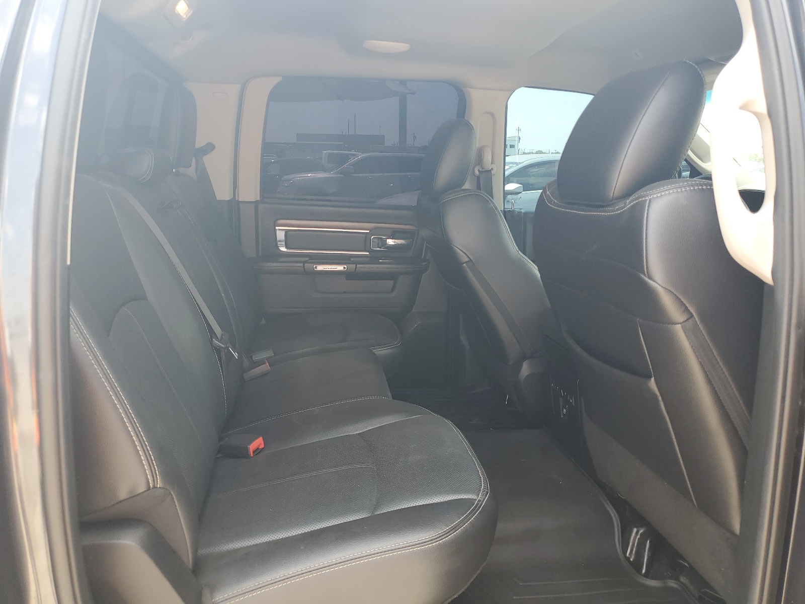 2017 Ram 1500 Laramie vin: 1C6RR7NM2HS875962