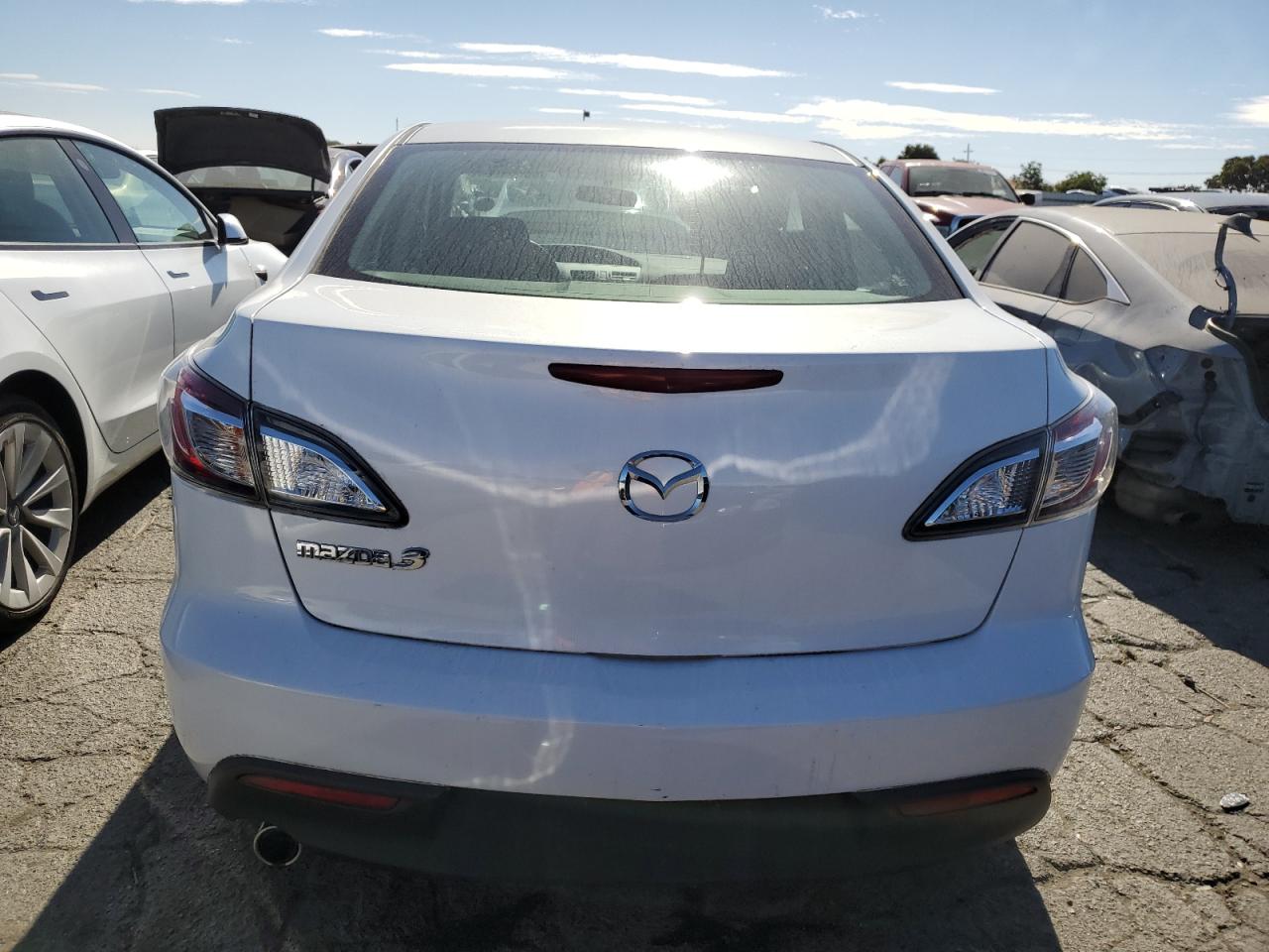 2011 Mazda 3 I VIN: JM1BL1VGXB1431857 Lot: 66802834