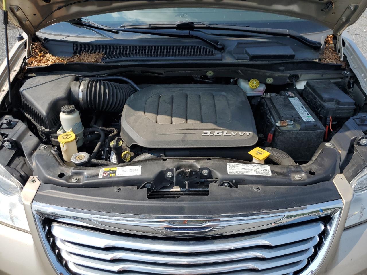 2013 Chrysler Town & Country Limited VIN: 2C4RC1GG6DR598288 Lot: 66174794