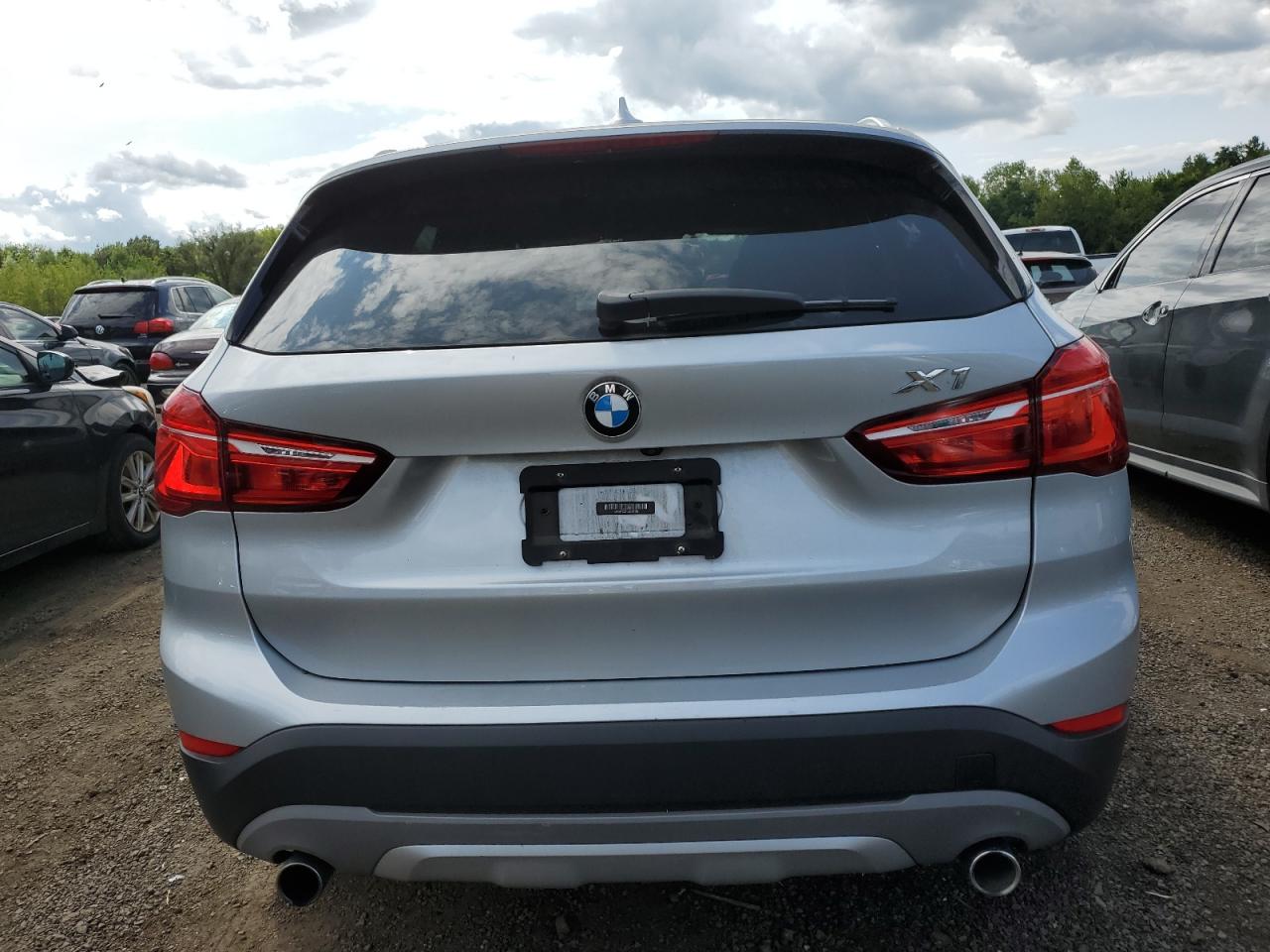 WBXHT3C31J5F92102 2018 BMW X1 xDrive28I