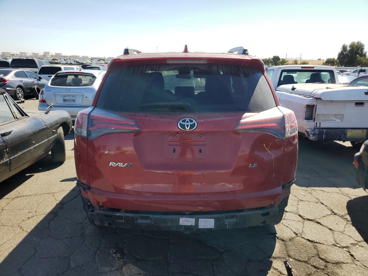 2017 Toyota Rav4 Le VIN: JTMZFREV8HJ111187 Lot: 68435294