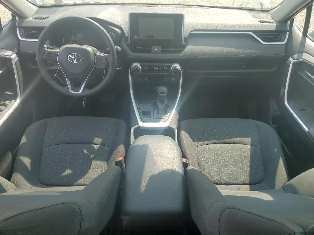 2023 Toyota RAV 4 - Image 8