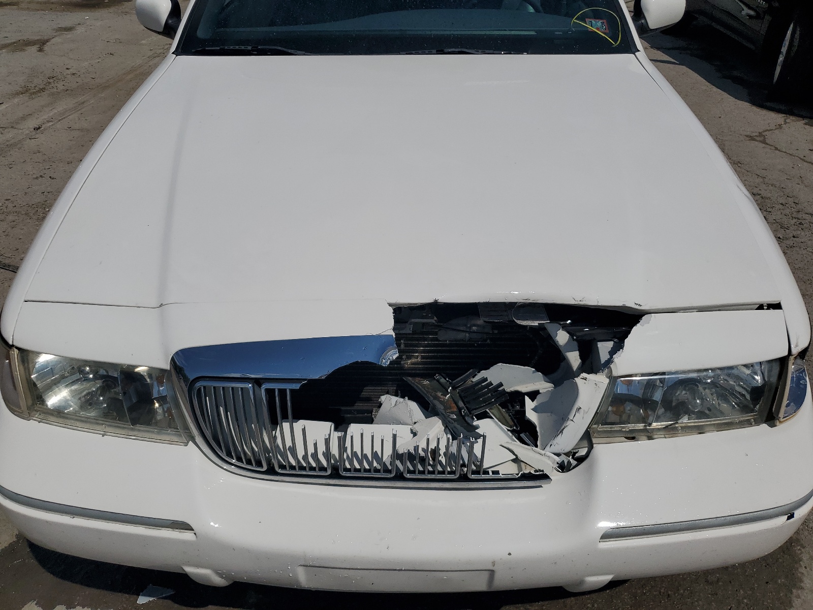 2MEFM75W41X615849 2001 Mercury Grand Marquis Ls