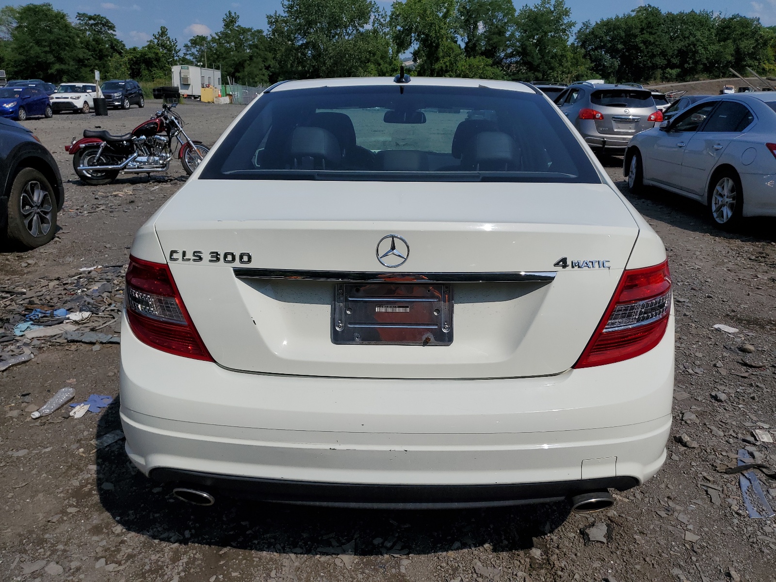 WDDGF8BB2BR183500 2011 Mercedes-Benz C 300 4Matic