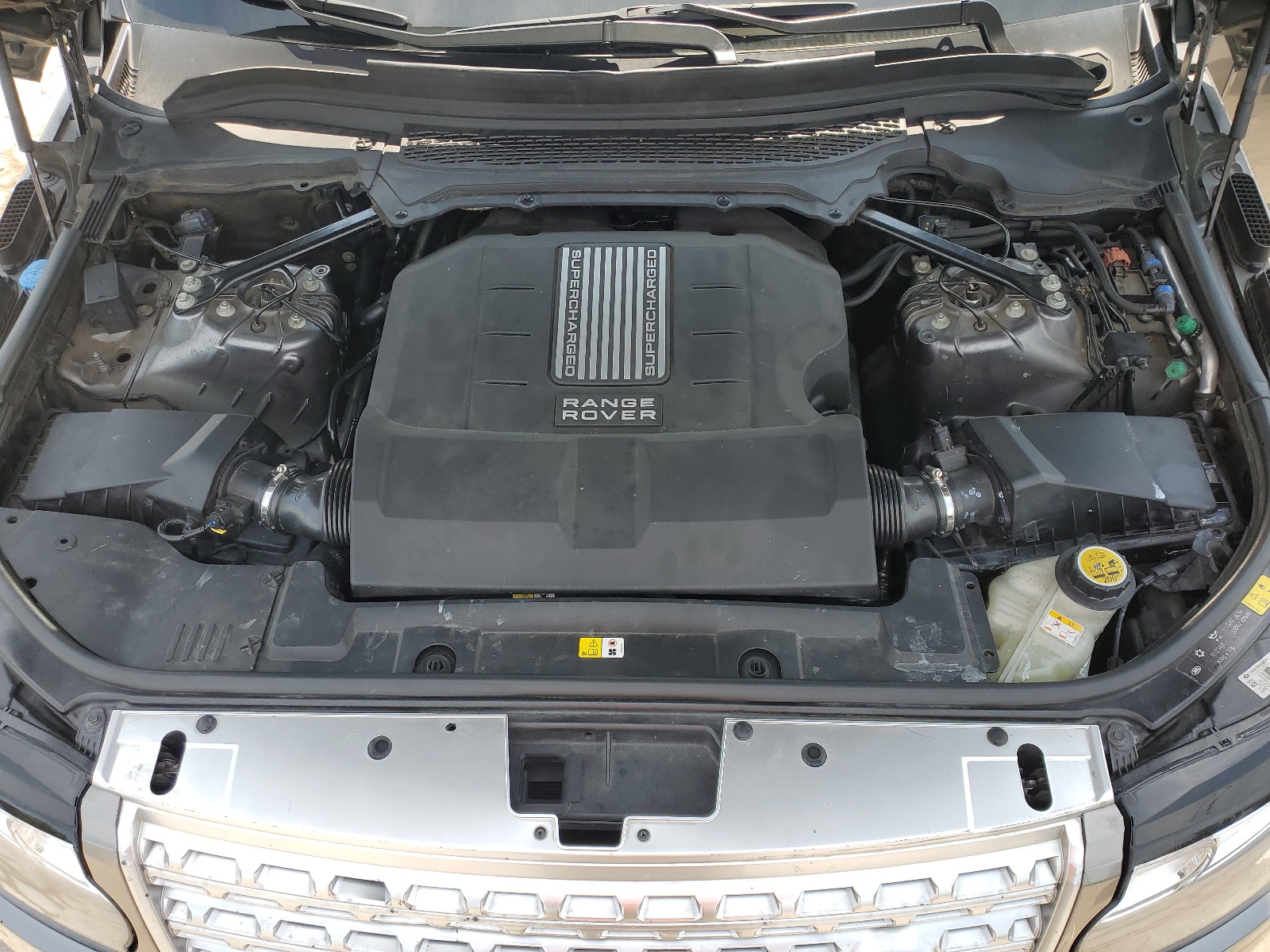 SALGS2WF8EA145300 2014 Land Rover Range Rover Hse