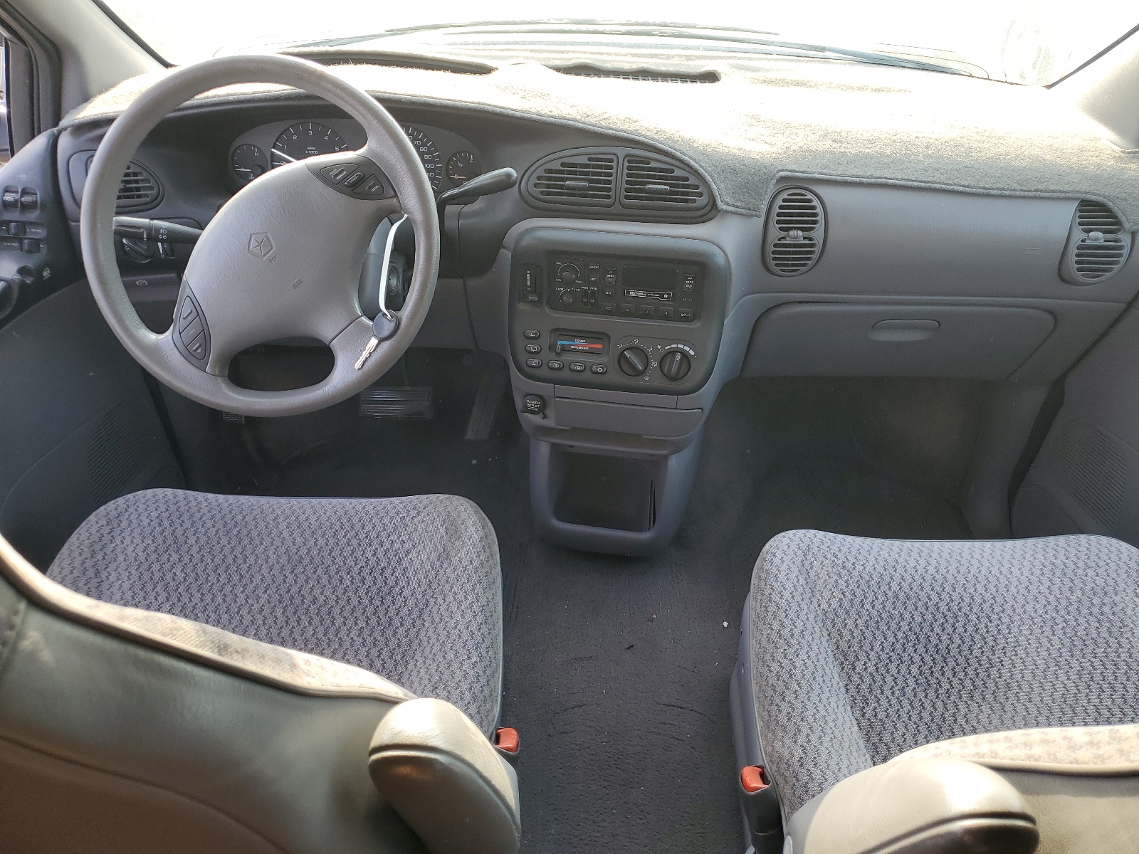 2B4GP44R2XR471512 1999 Dodge Grand Caravan Se