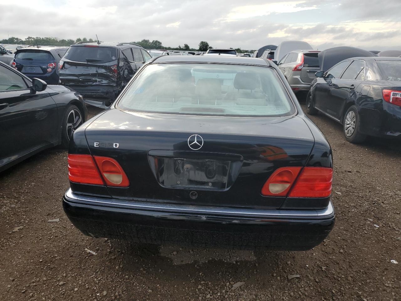 1999 Mercedes-Benz E 320 VIN: WDBJF65H7XA766685 Lot: 65499614