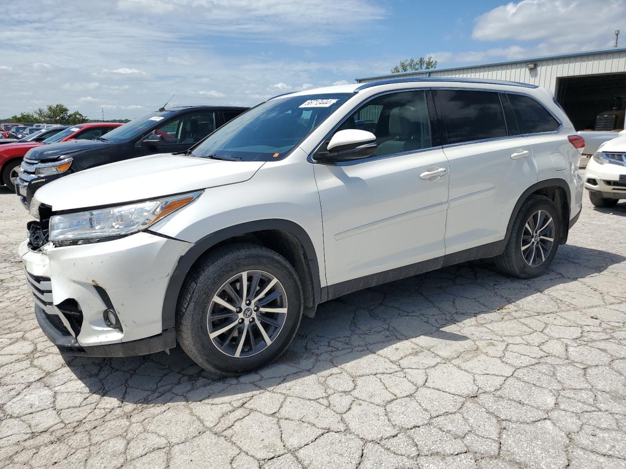 5TDJZRFH9KS920625 2019 TOYOTA HIGHLANDER - Image 1