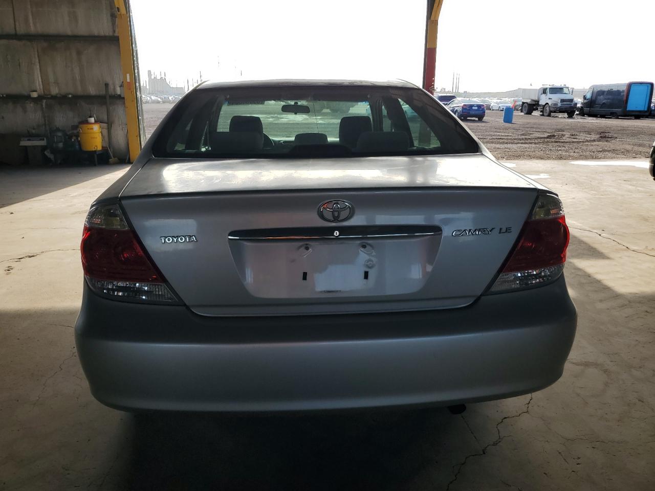 4T1BE32K45U067528 2005 Toyota Camry Le