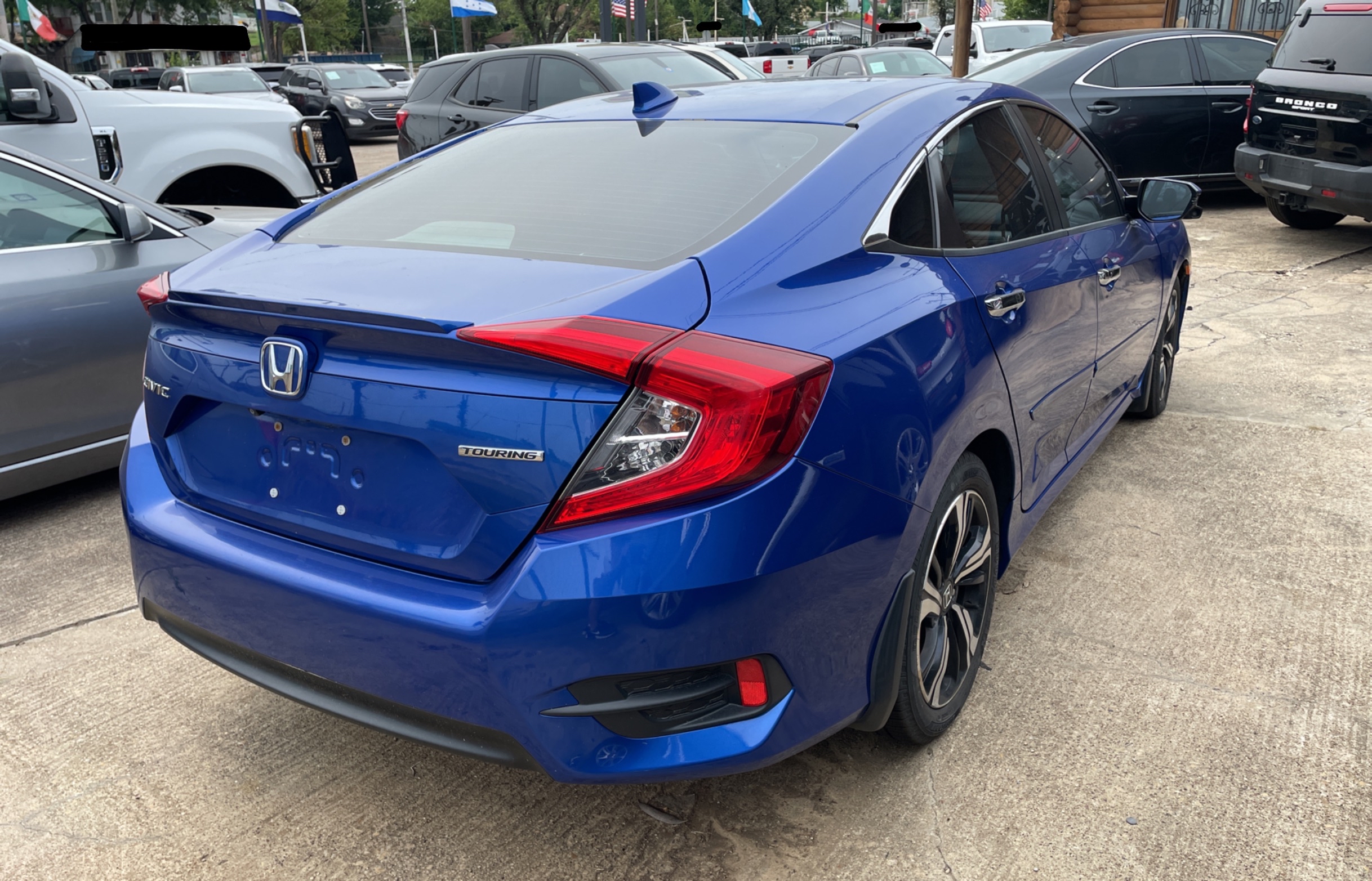 2016 Honda Civic Touring vin: 19XFC1F90GE204473