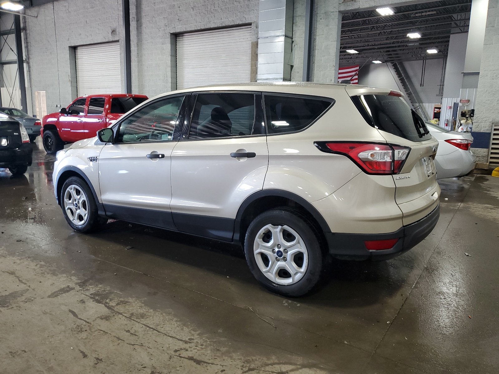 1FMCU0F78JUA80367 2018 Ford Escape S