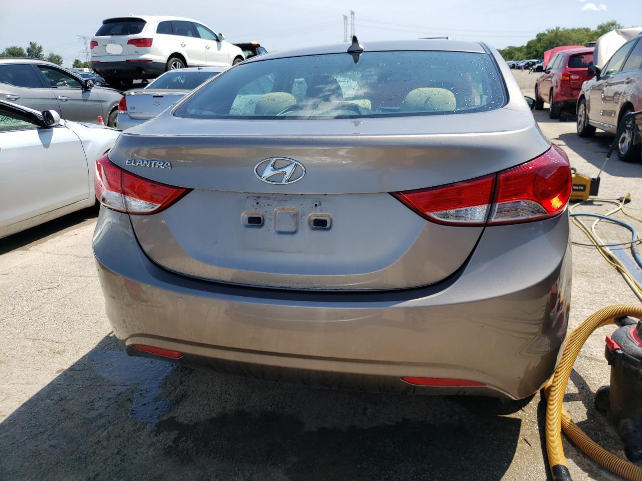 2013 Hyundai Elantra Gls VIN: 5NPDH4AE5DH233151 Lot: 65360484