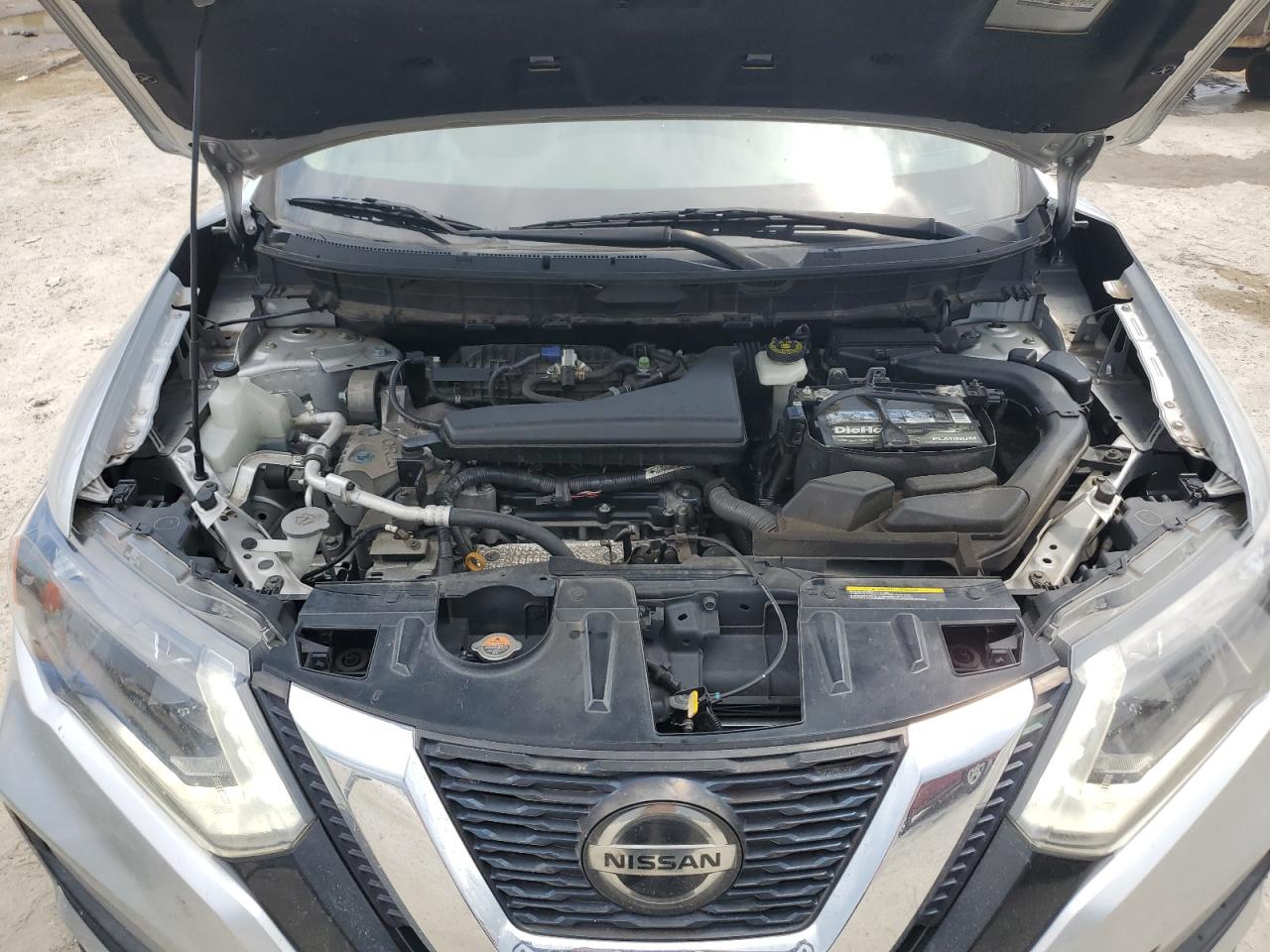 JN8AT2MVXJW300130 2018 Nissan Rogue S