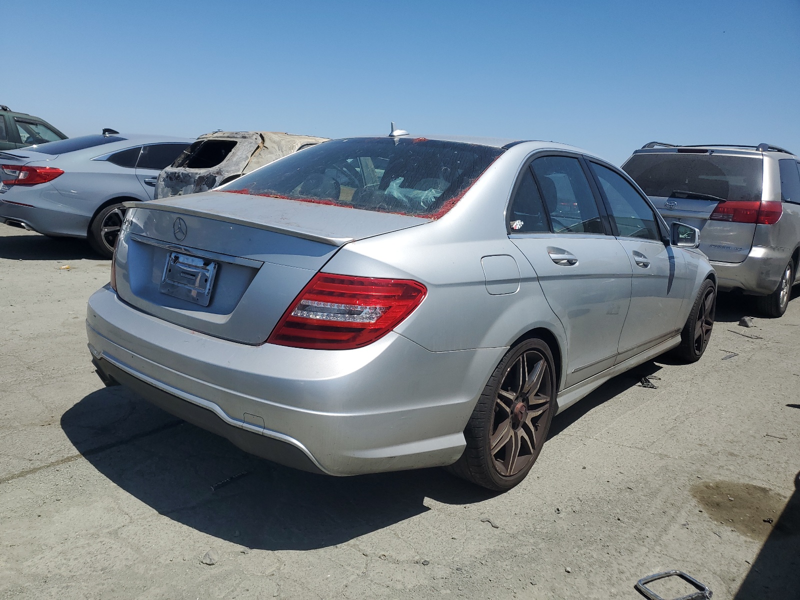 2014 Mercedes-Benz C 250 vin: WDDGF4HB2EG216074