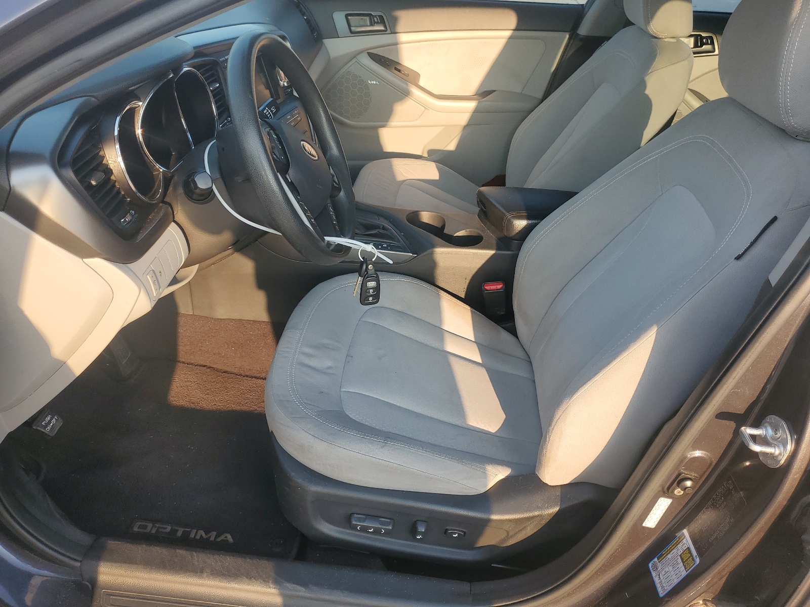 KNAGM4A70B5100687 2011 Kia Optima Lx