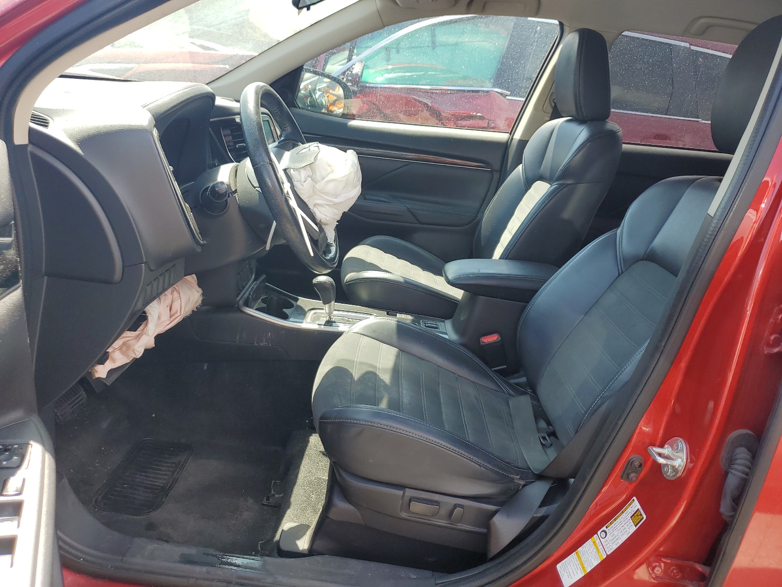 JA4AD3A32KZ038146 2019 Mitsubishi Outlander Se