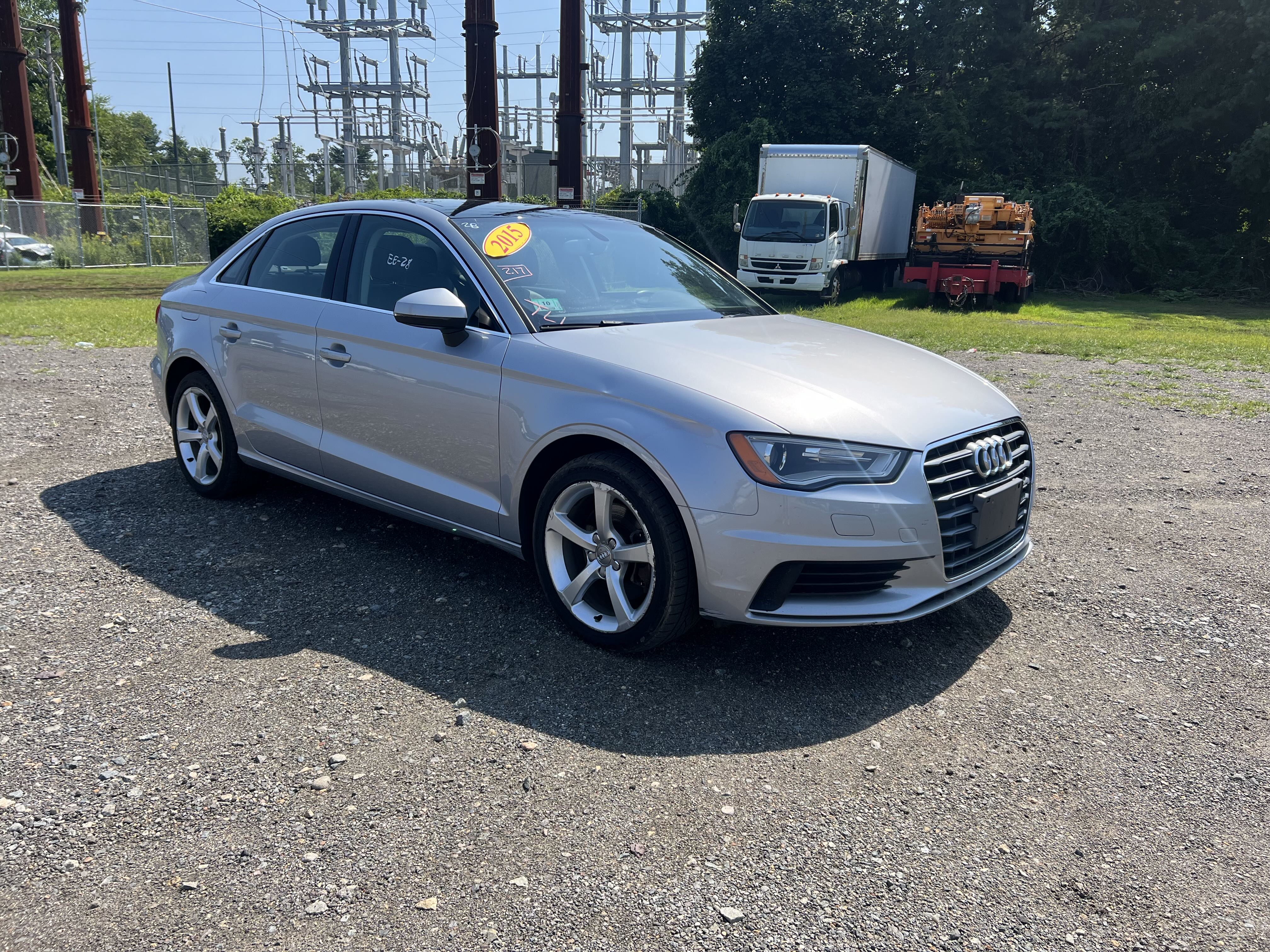 2015 Audi A3 Premium vin: WAUBFGFF0F1074921