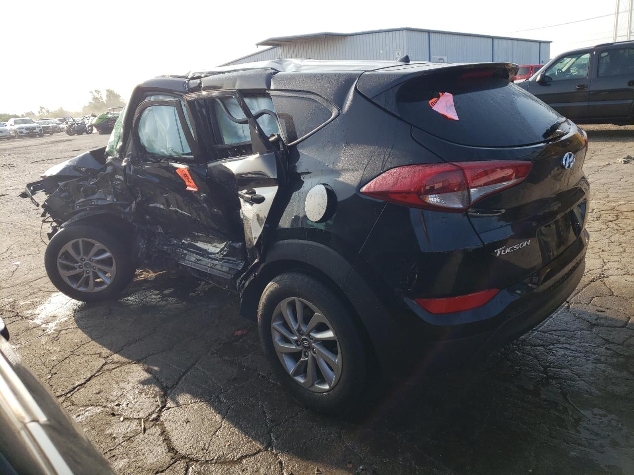 KM8J23A41JU825648 2018 HYUNDAI TUCSON - Image 2