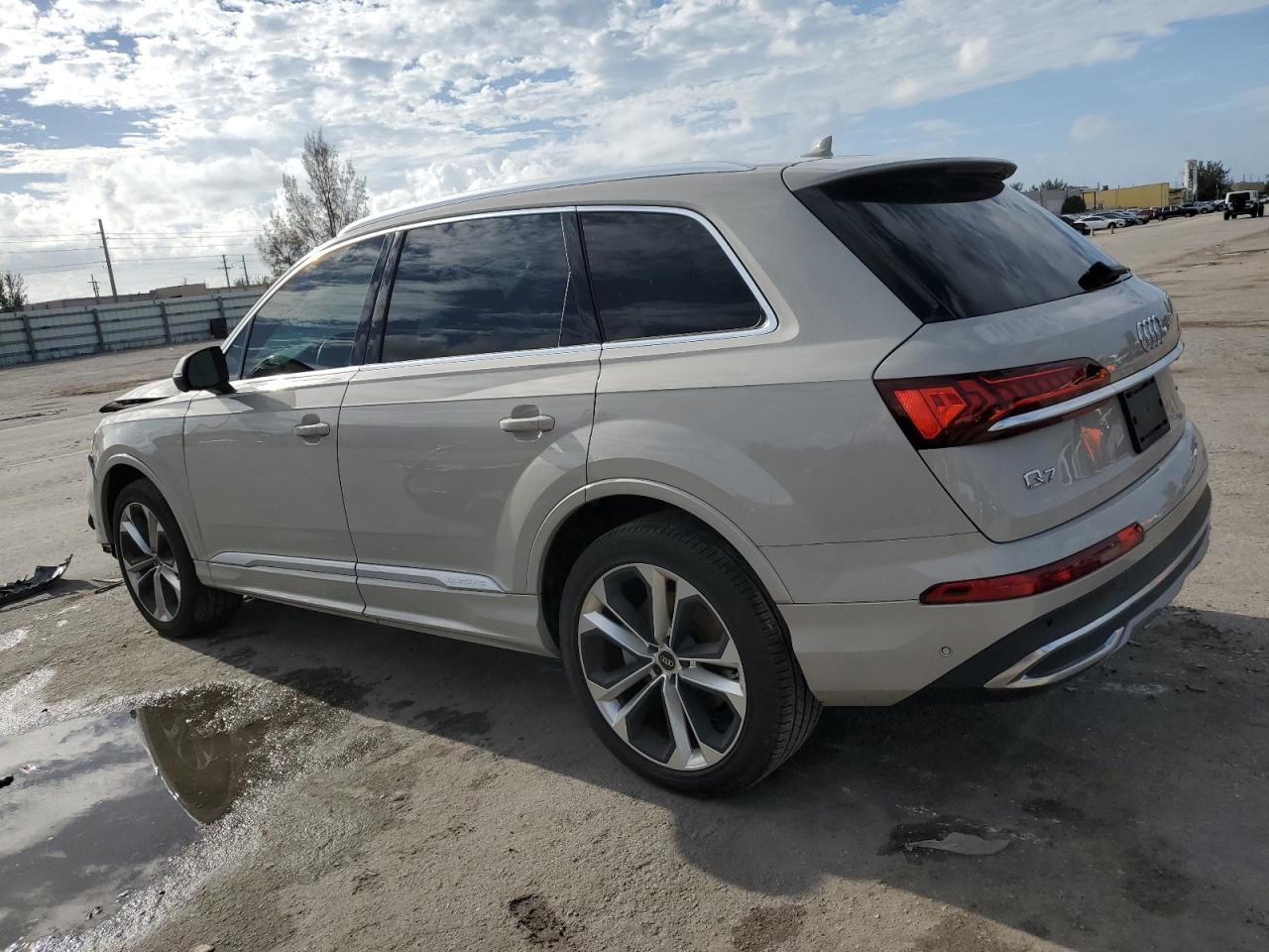 WA1LXBF75ND016651 2022 AUDI Q7 - Image 2