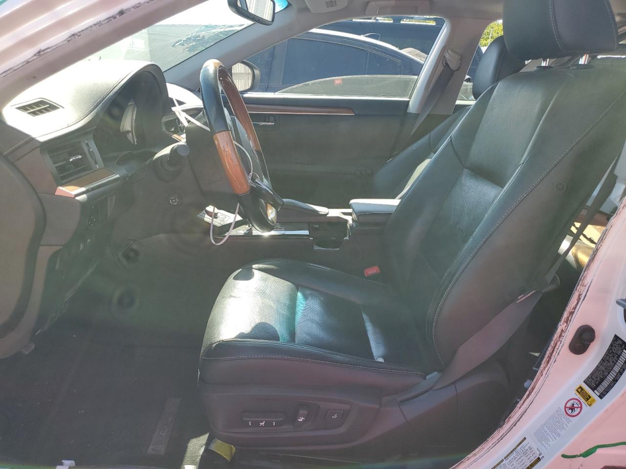 2015 Lexus Es 300H VIN: JTHBW1GG4F2091818 Lot: 65605384