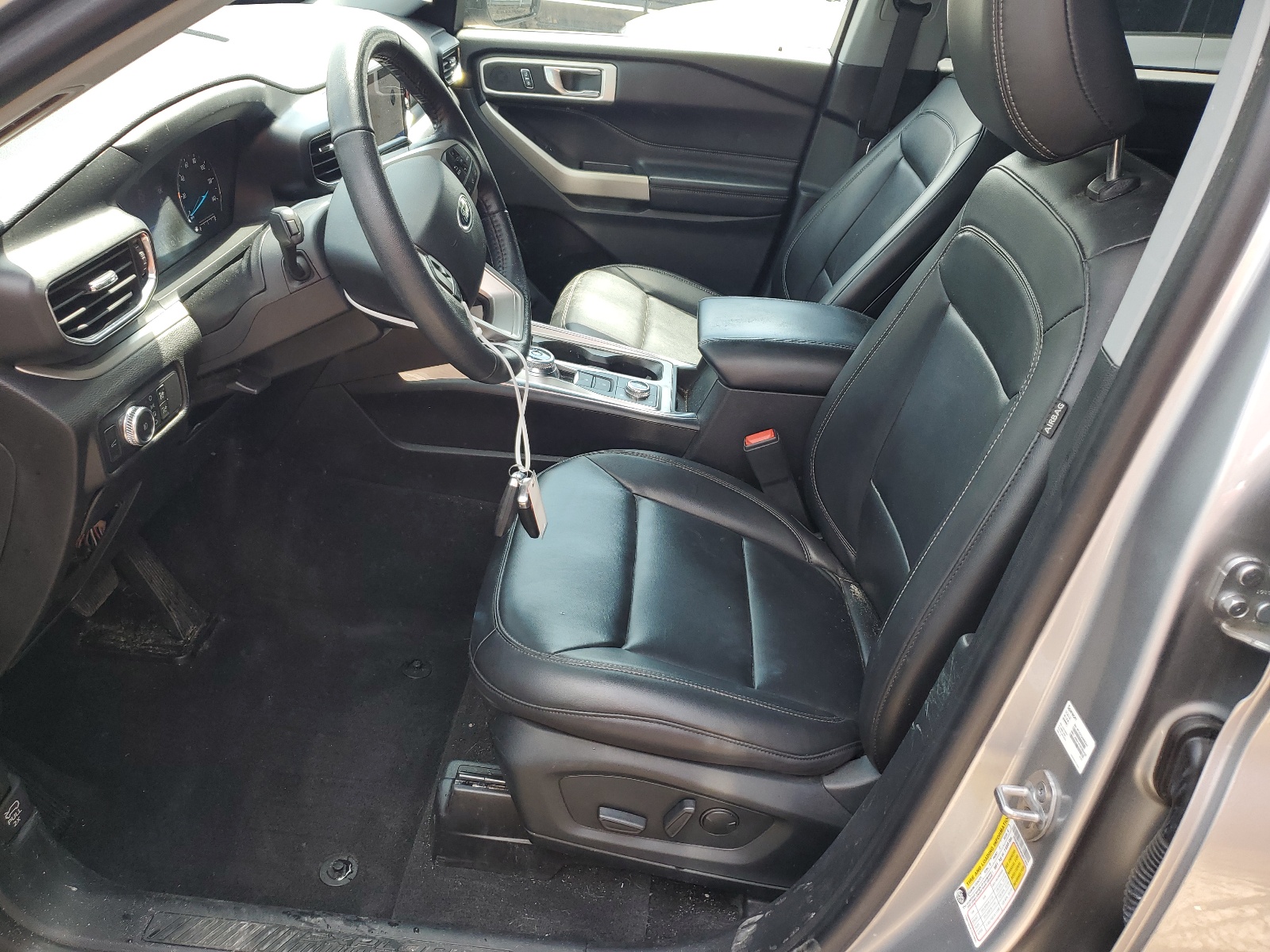 1FMSK8DH5MGB91828 2021 Ford Explorer Xlt