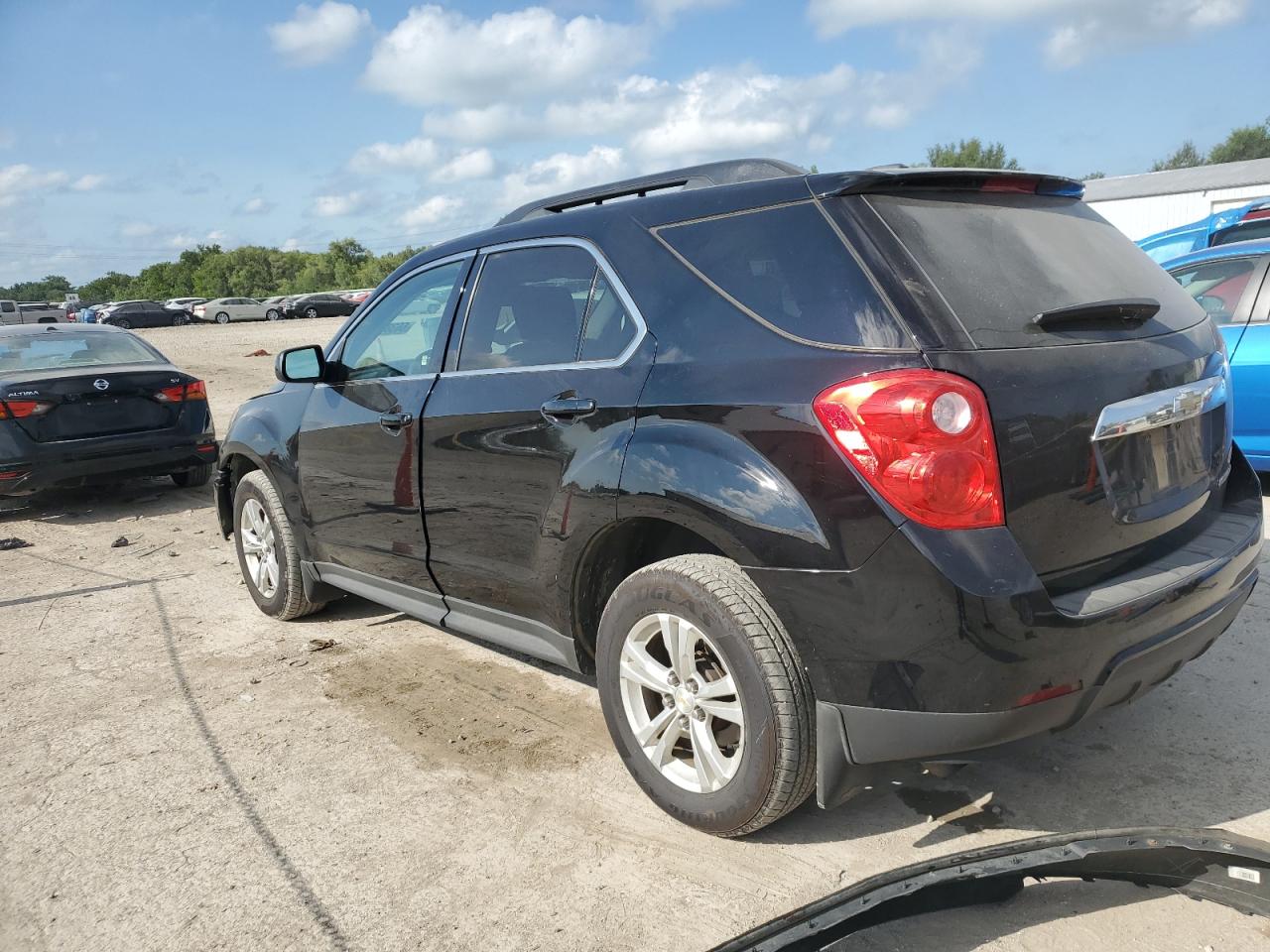 2GNALCEKXF1158101 2015 CHEVROLET EQUINOX - Image 2