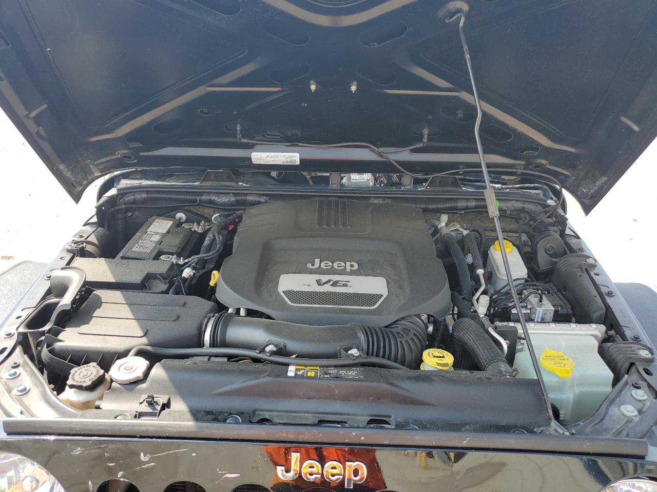 2017 Jeep Wrangler - Image 11