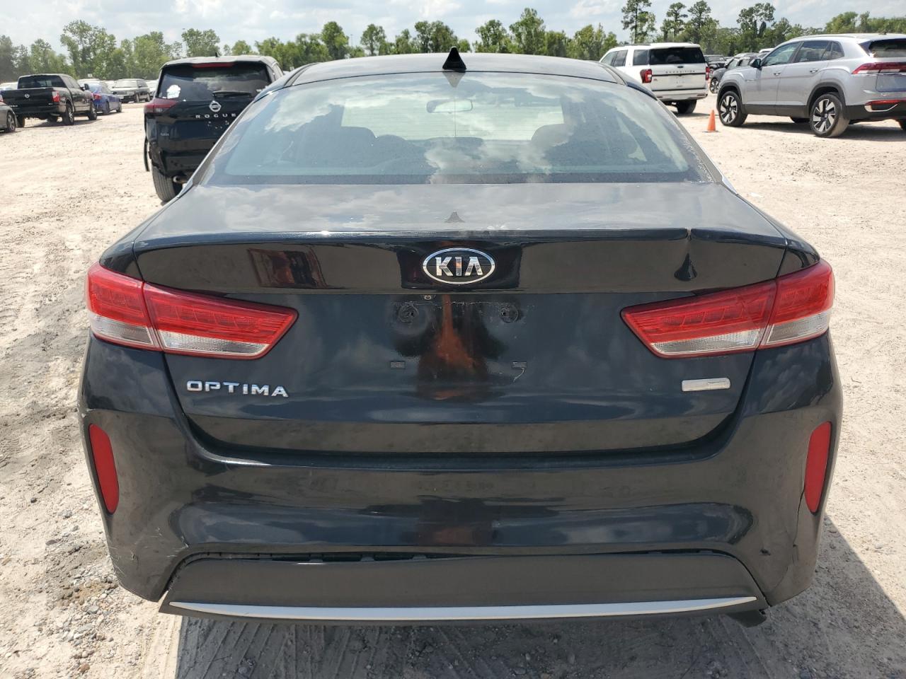 2017 Kia Optima Hybrid VIN: KNAGT4LE0H5010706 Lot: 67475194