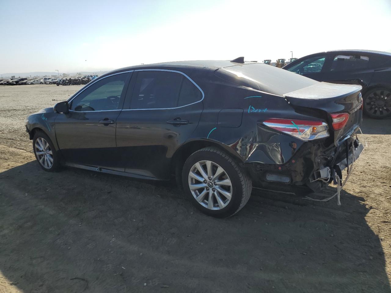 4T1B11HK4KU229693 2019 TOYOTA CAMRY - Image 2