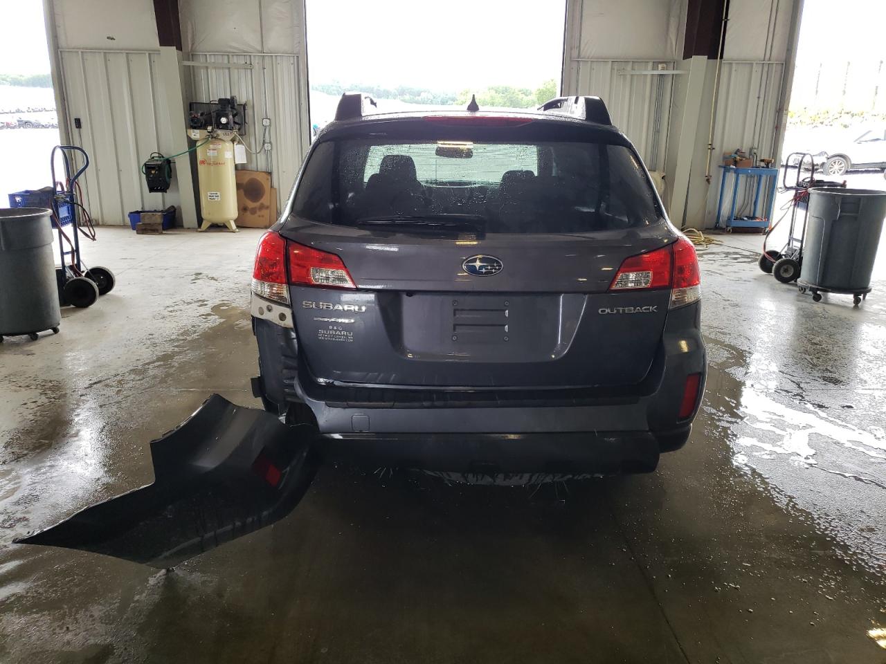 2014 Subaru Outback 2.5I Premium VIN: 4S4BRCDC0E3273865 Lot: 65447604