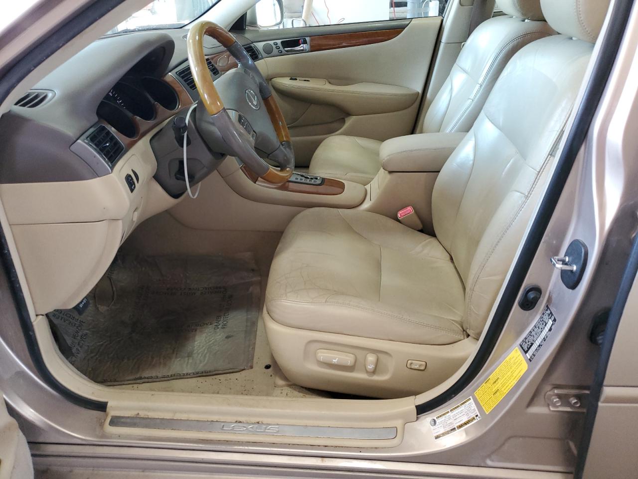 2005 Lexus ES - Image 7