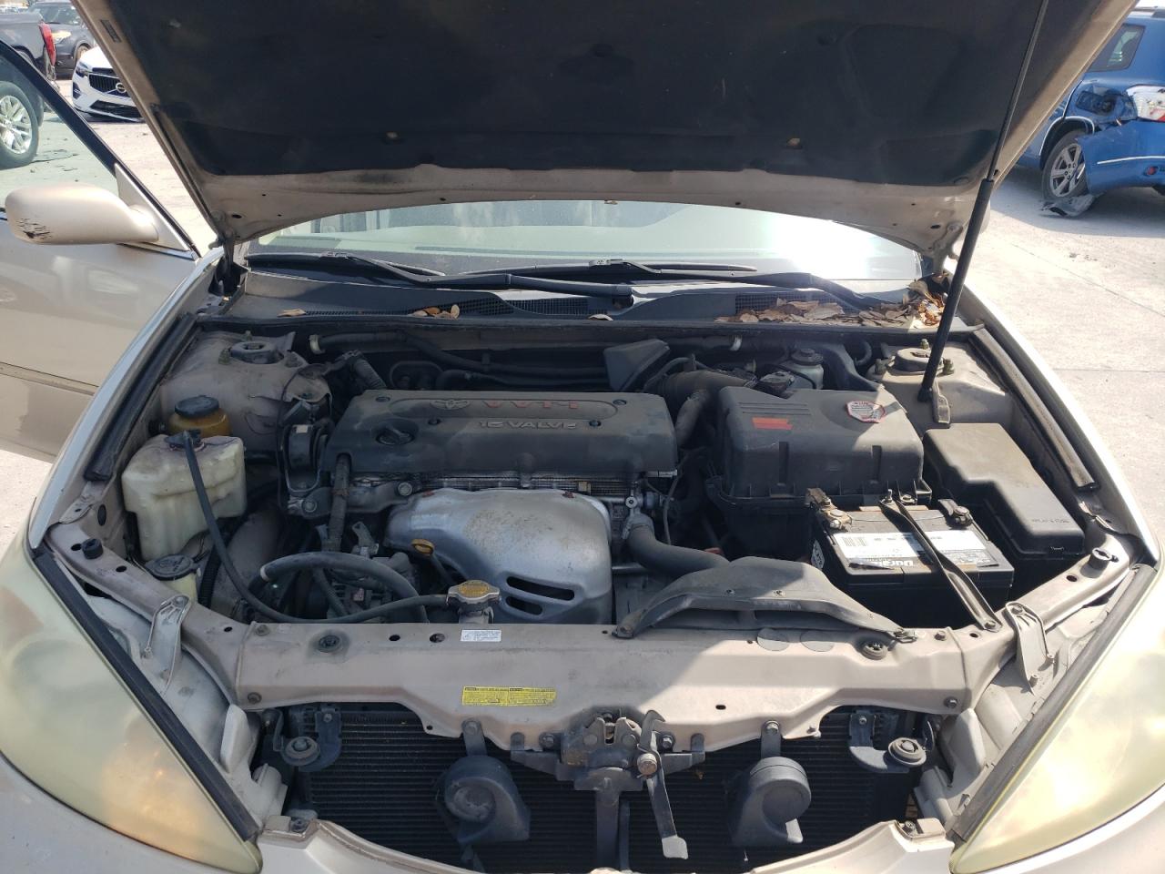 2004 Toyota Camry Le VIN: 4T1BE32K14U910681 Lot: 61674914