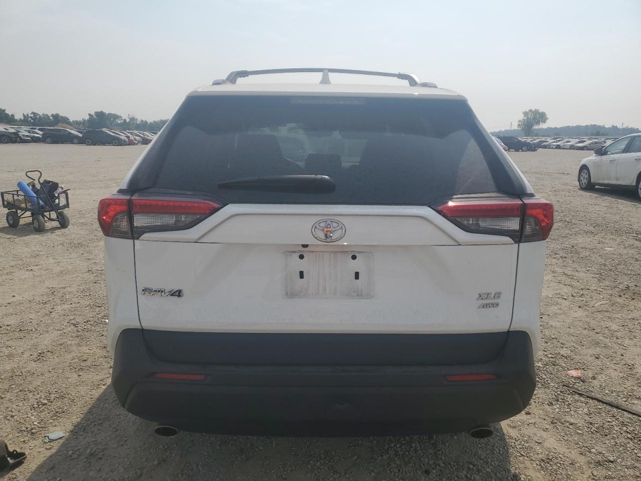 2023 Toyota RAV 4 - Image 6