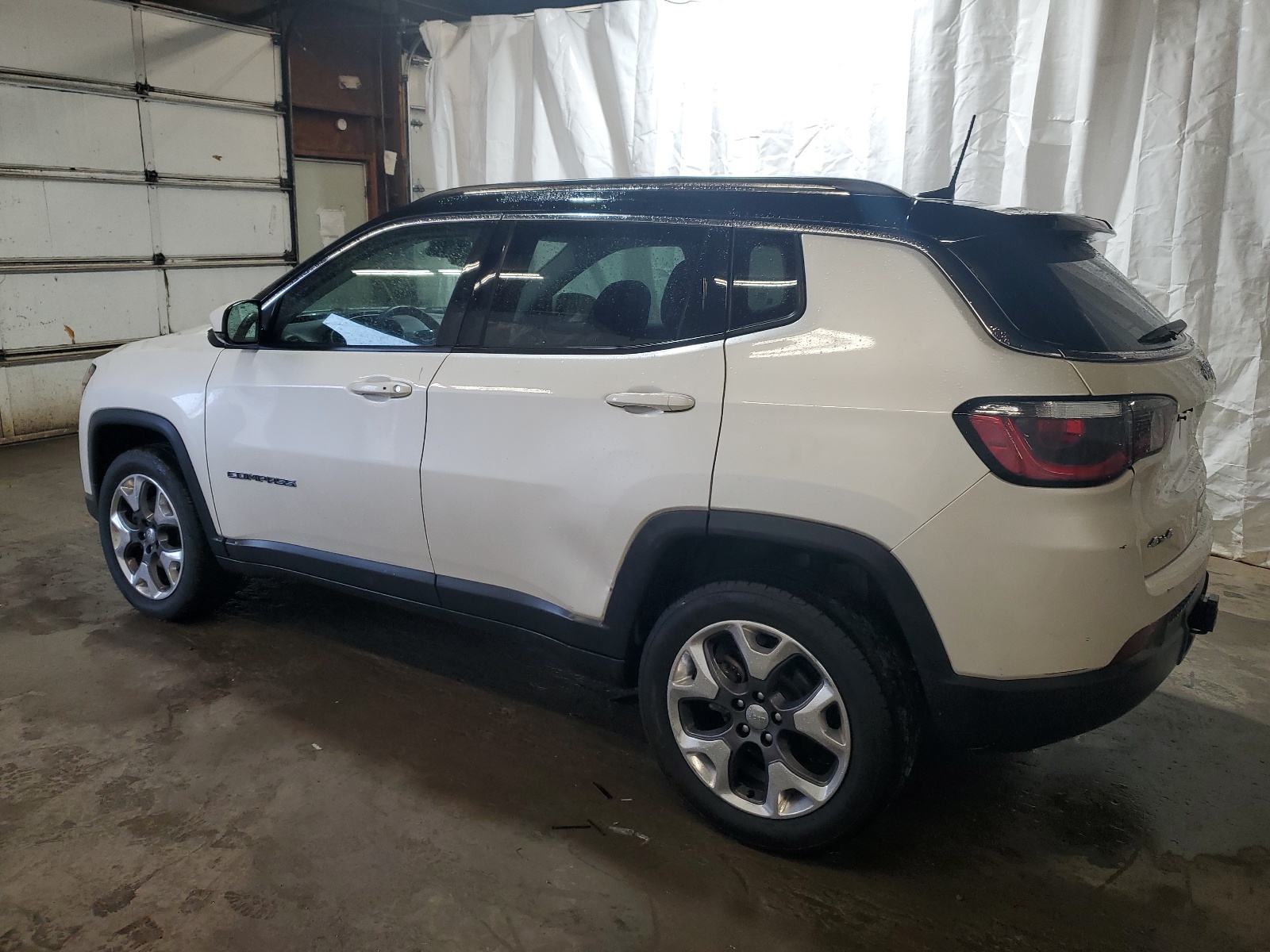 3C4NJDCB9JT215274 2018 Jeep Compass Limited