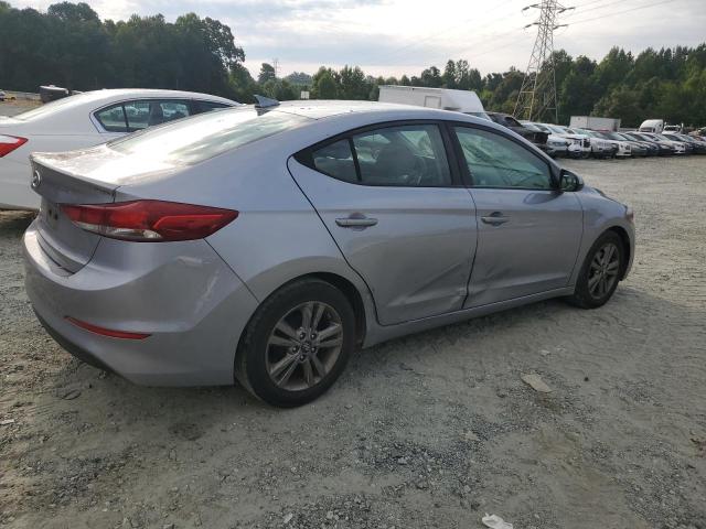  HYUNDAI ELANTRA 2017 Srebrny