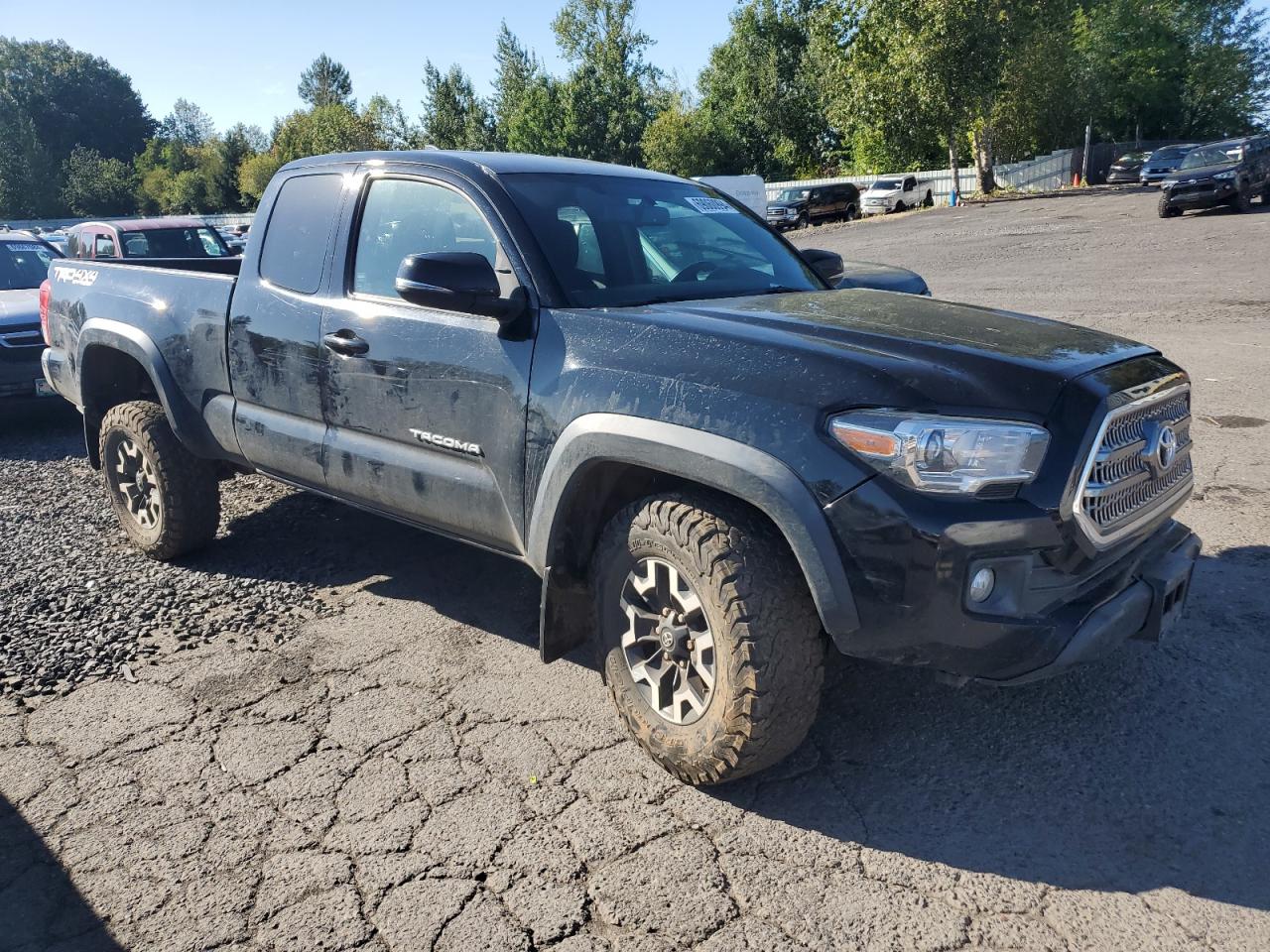 VIN 5TFSZ5AN3HX078460 2017 TOYOTA TACOMA no.4