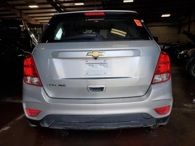  CHEVROLET TRAX 2017 Серебристый