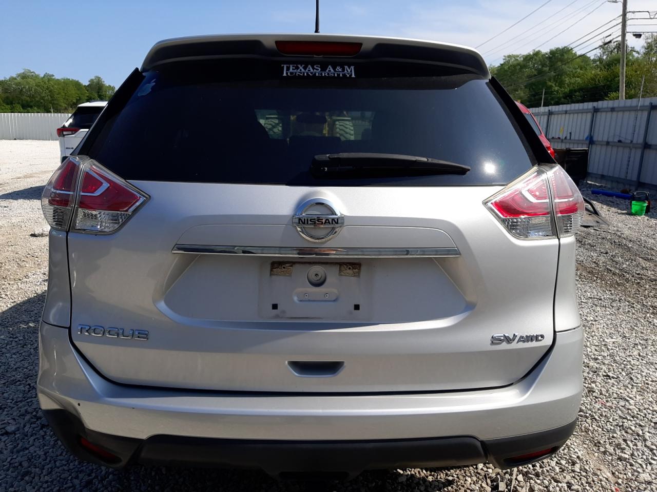 2015 Nissan Rogue S VIN: 5N1AT2MK4FC765637 Lot: 68266304