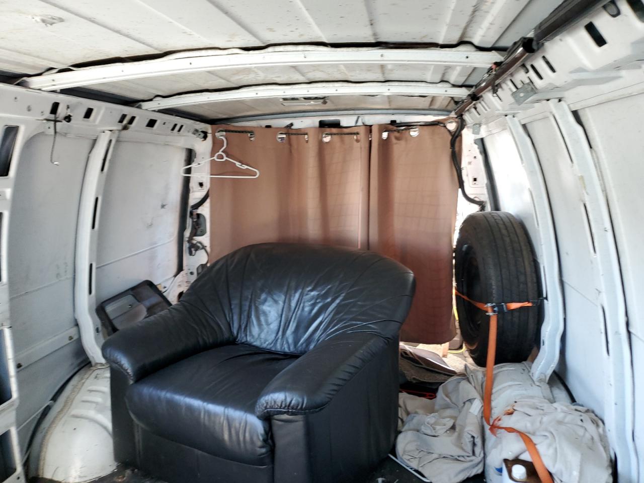 2000 Chevrolet Express G2500 VIN: 1GCFG25W4Y1142100 Lot: 65559254