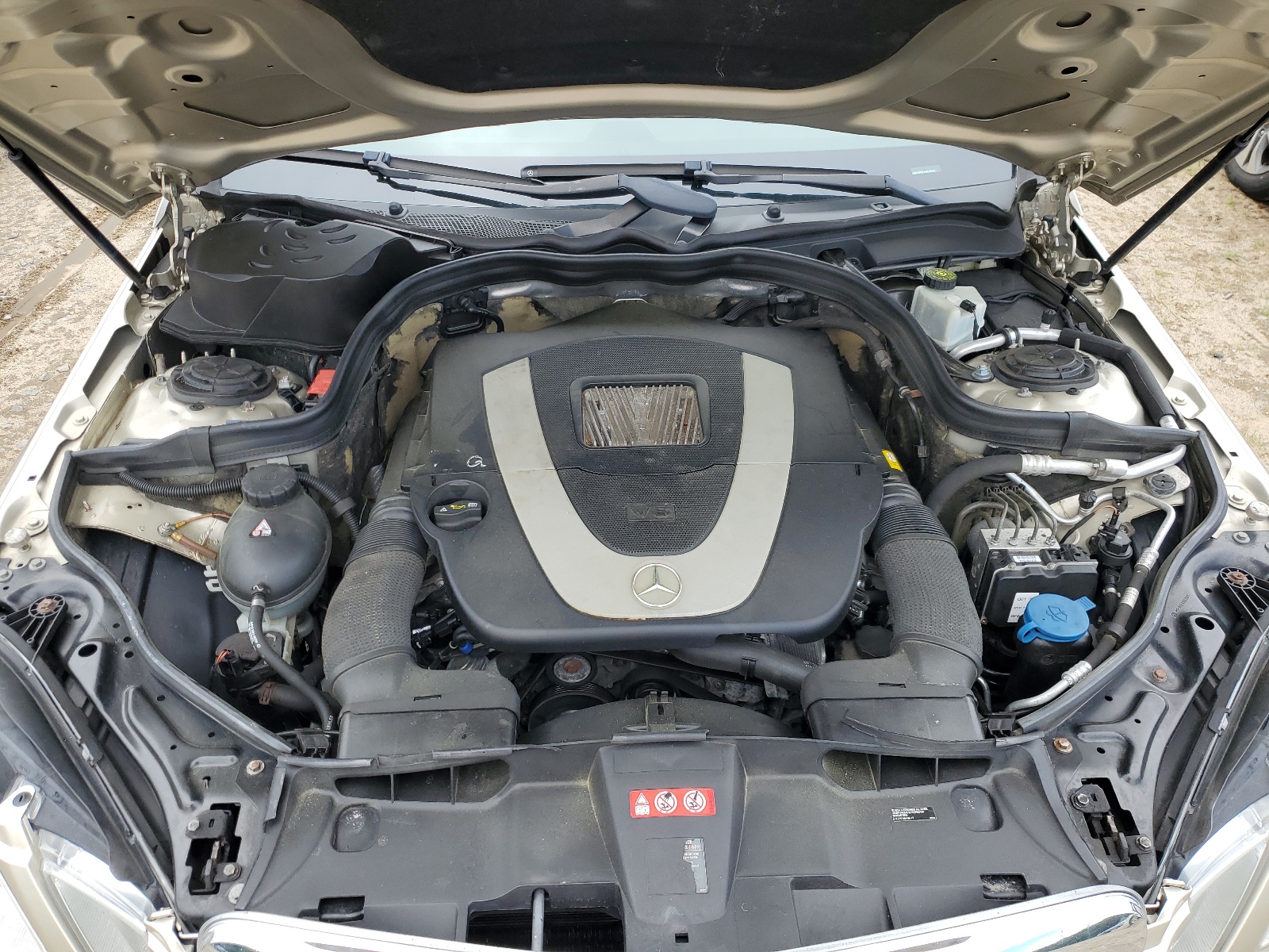 WDDHF8HBXAA073917 2010 Mercedes-Benz E 350 4Matic