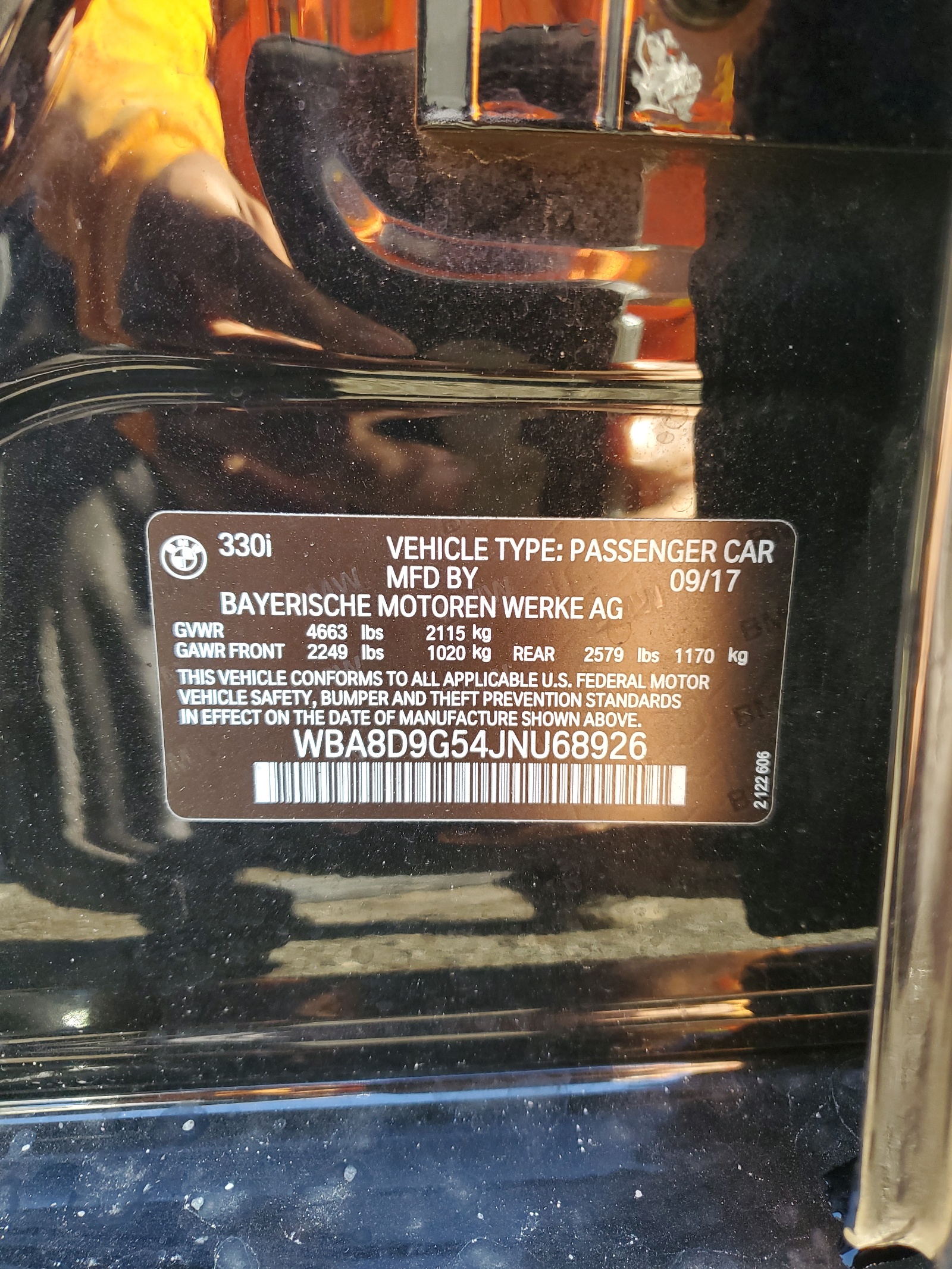 WBA8D9G54JNU68926 2018 BMW 330 Xi